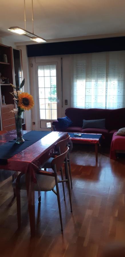 Precioso!! Apartamento En El Centro De Sabadell Apartment Bagian luar foto