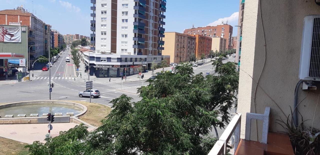 Precioso!! Apartamento En El Centro De Sabadell Apartment Bagian luar foto