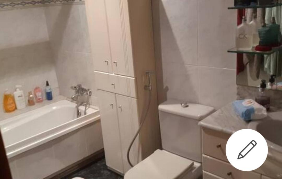 Precioso!! Apartamento En El Centro De Sabadell Apartment Bagian luar foto